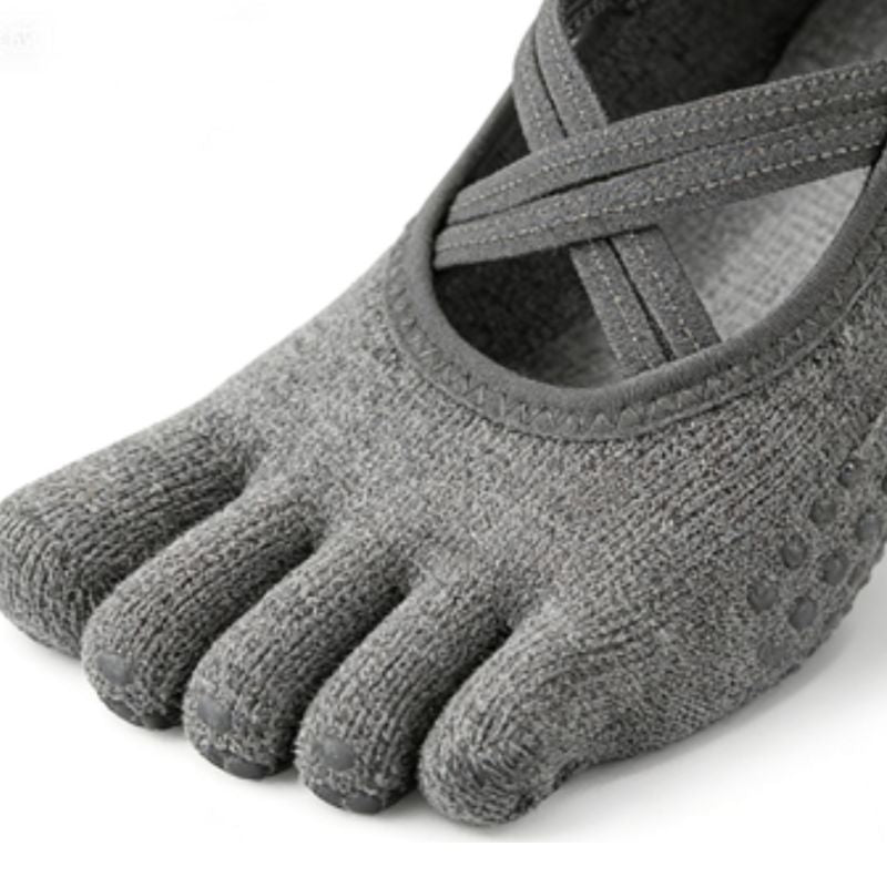 Full Toe Aura Low Rise Grip Socks gray1