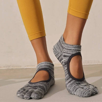 Full Toe Flora Low Rise Grip Socks pilasole gray