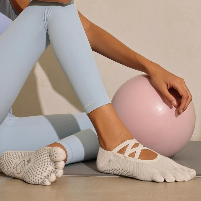 Full Toe Silva Grip Socks pilasole white 2