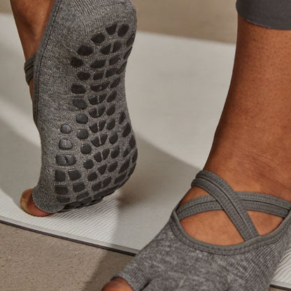 Half Toe Aura Low Rise Grip Socks  pilasole 1